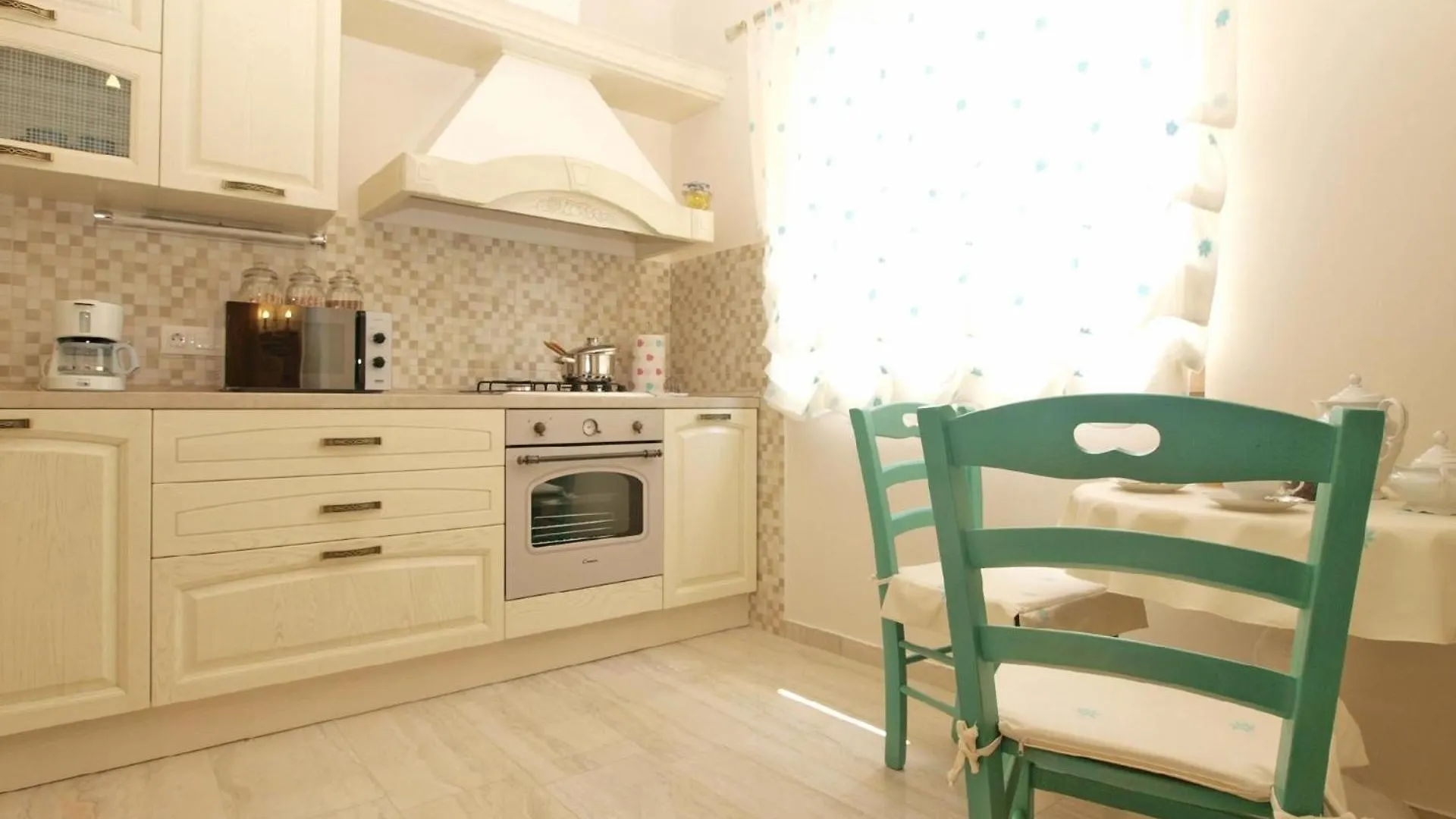 Apartment Ferienwohnung Fuer 5 Personen Ca 70 Qm In Liznjan, Istrien Suedkueste Von Istrien