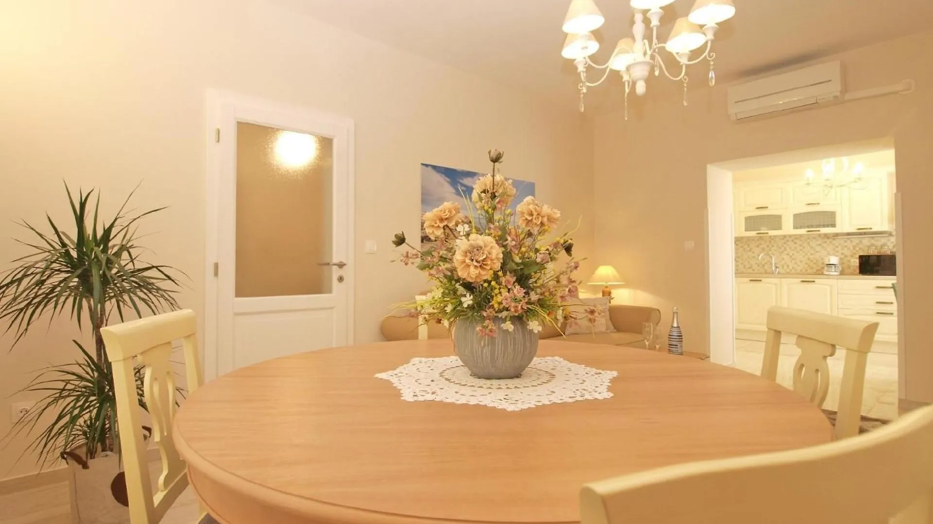 Apartment Ferienwohnung Fuer 5 Personen Ca 70 Qm In Liznjan, Istrien Suedkueste Von Istrien